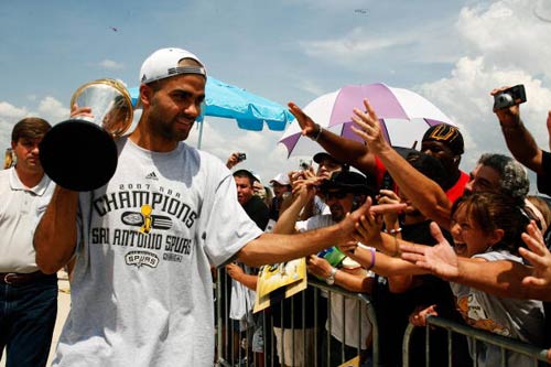 【球星】布兰登-米勒vs公牛集锦 全场拿下22+6+4全面数据关键得分帮助球队锁定胜利