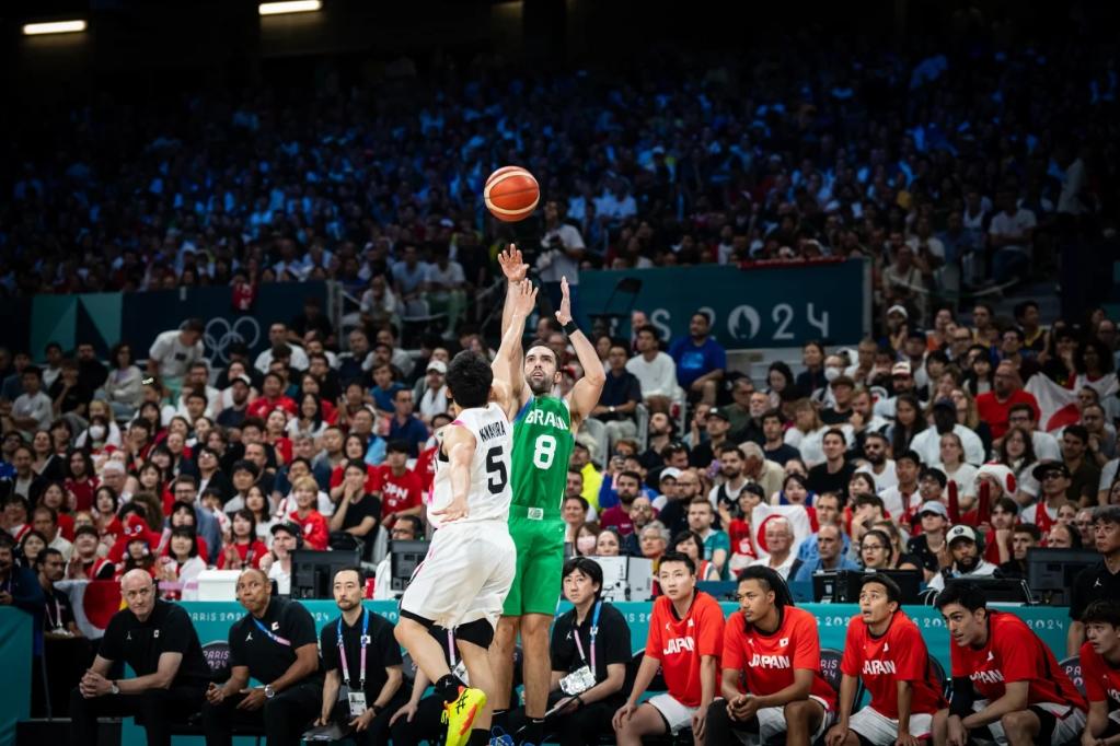 早报：不求同年同月同日生，但求同年同月同日2-2