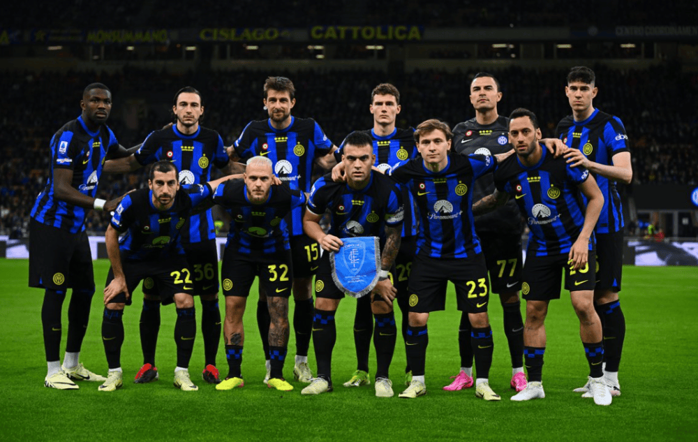 电竞粉丝大会吸引数万观众