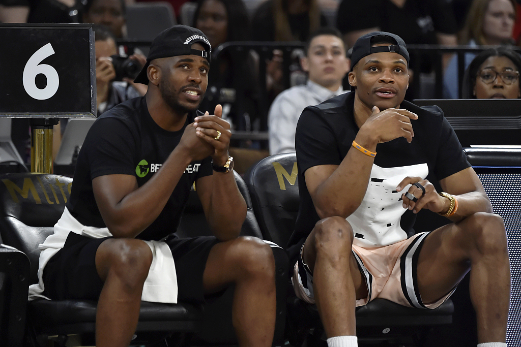 致命七寸被拿捏！没伊森防守崩塌，火箭三板斧全废，乌度卡还剩几场？