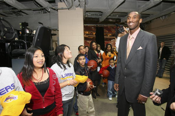 开放世界赛车手游《极品飞车：集结》7月11日全水友公测