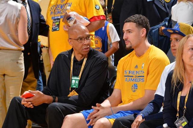 亚特兰大勇士球星阿库尼亚（Ronald Acuna Jr.）达成史无前例的“40 轰、70 盗”