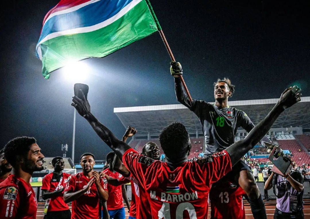 跟队：纽卡如升空火箭迅速坠地，未来一片黑暗